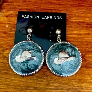 Cowgirl earrings nwt